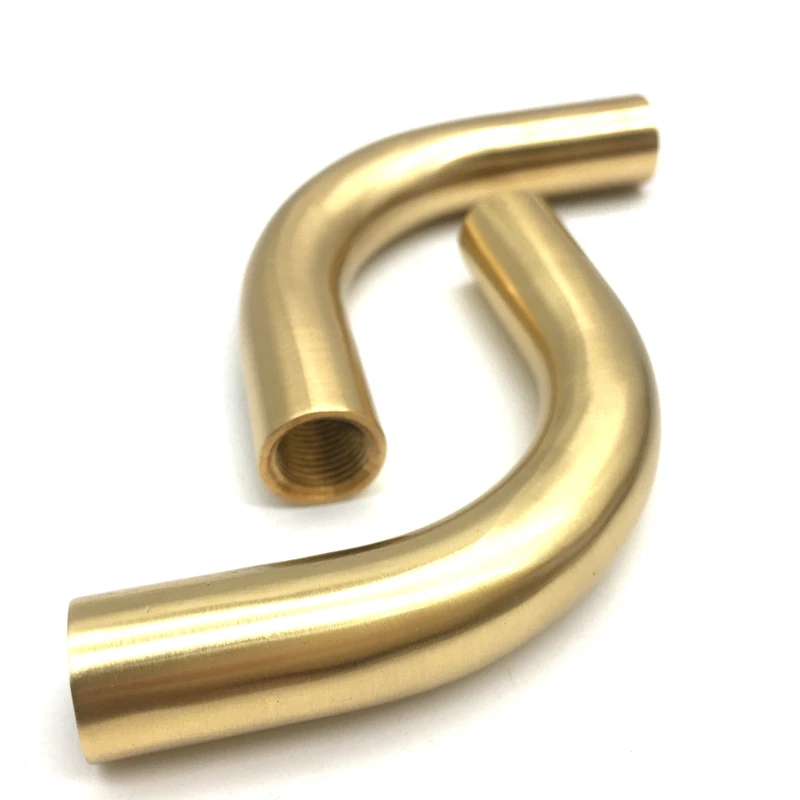 8 (4) 8 (4)